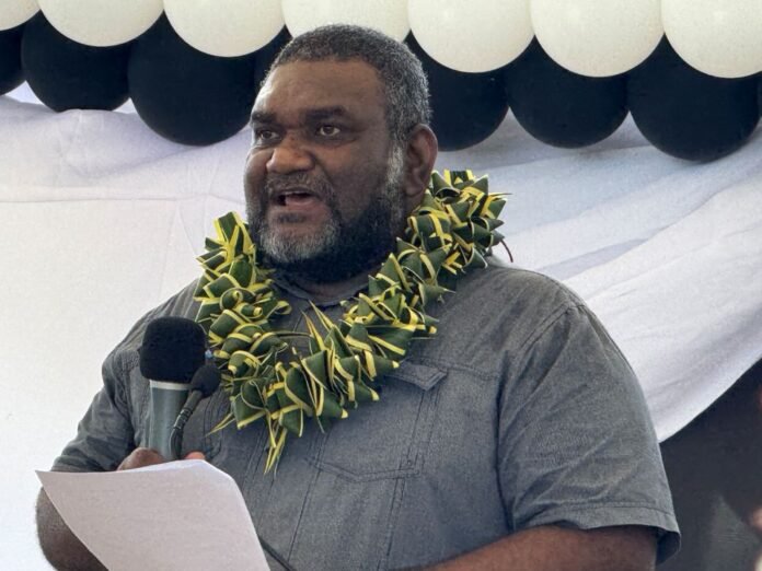 Dr Nemia Bainivalu delivering his speech.