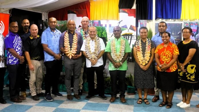 PM-Manele-with-members-of-PNGSIBC-and-SICCI-1200x675